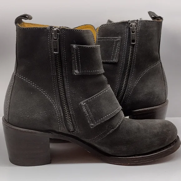 Frye Sabrina Double Buckle Grey Leather Boots l Side Zipper l Size 9 M l - Picture 6 of 11